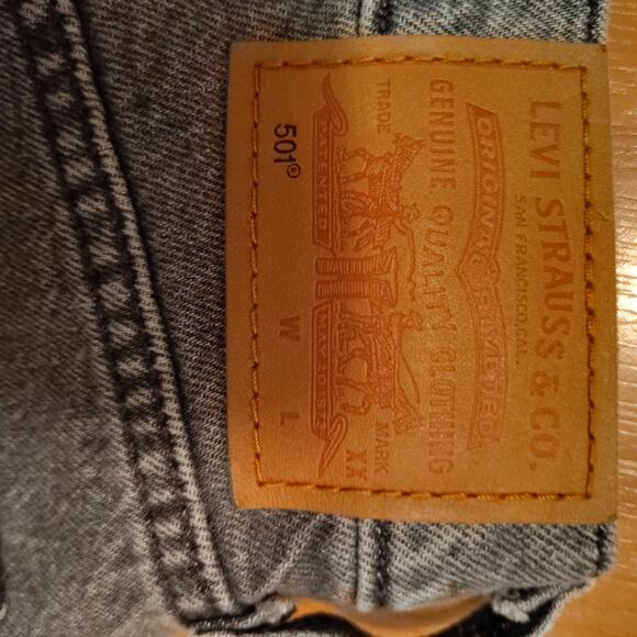 Levi’s 501 Premium – Faded Black/Dark Gray – 27x28 - Picture 9 of 9